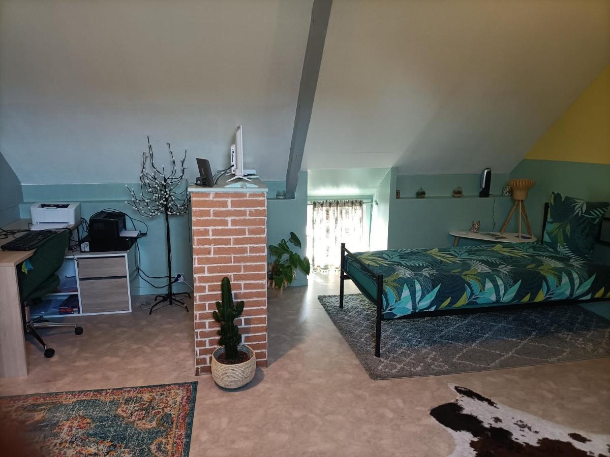 Bienvenue Pensionat Saint-Pierre-de-Plesguen Exteriör bild